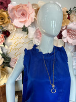 Sleeveless Top with frilled neck