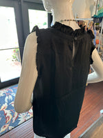Sleeveless Top with frilled neck