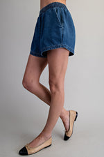 Dark denim elastic shorts