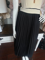Black/Cream Pleated Maxi Dress