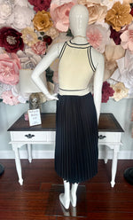 Black/Cream Pleated Maxi Dress