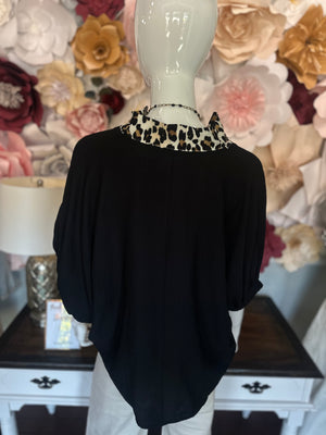 Black Solid Elastitcated Sleeve Top