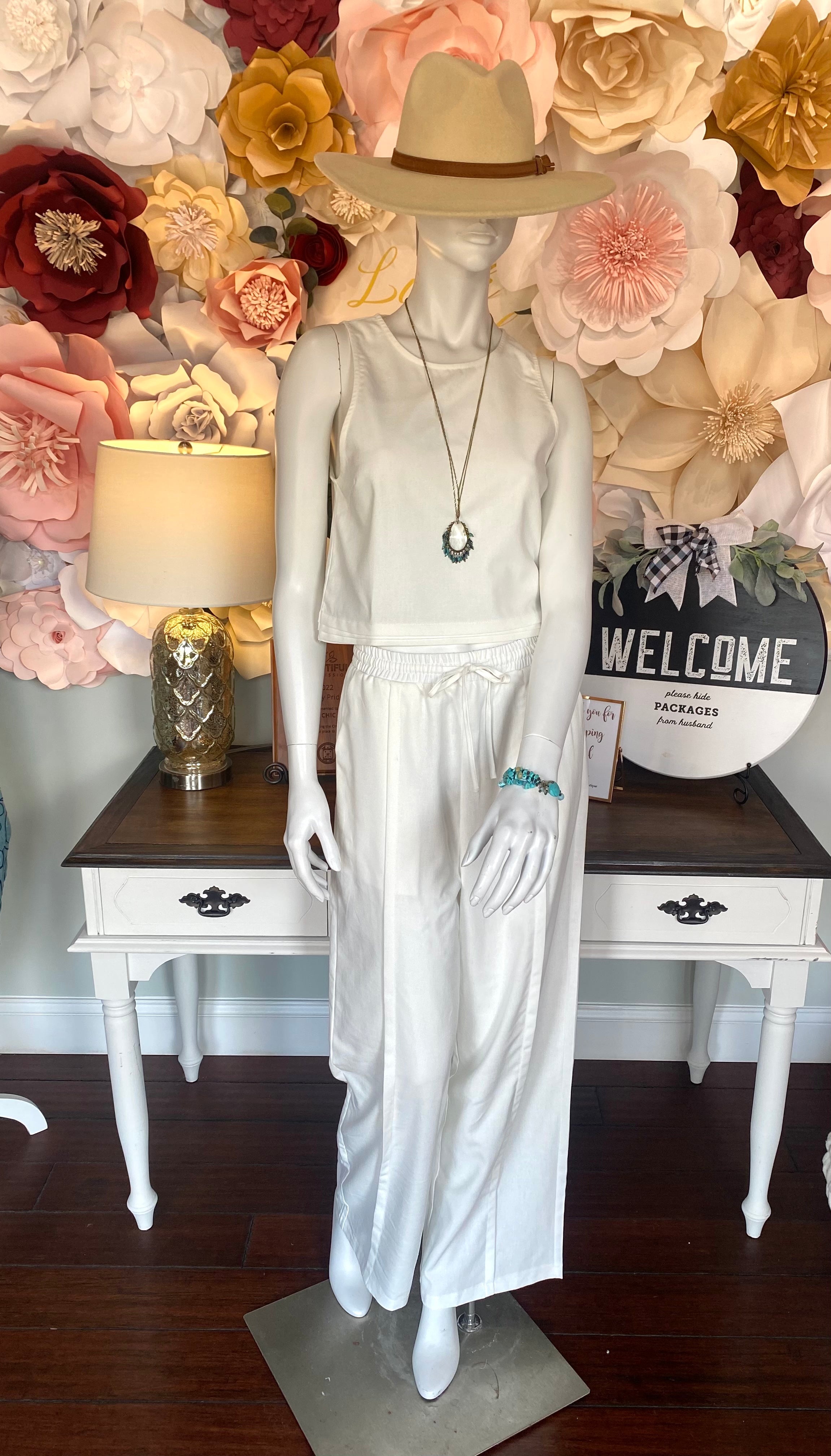 Off White Cropped Tank